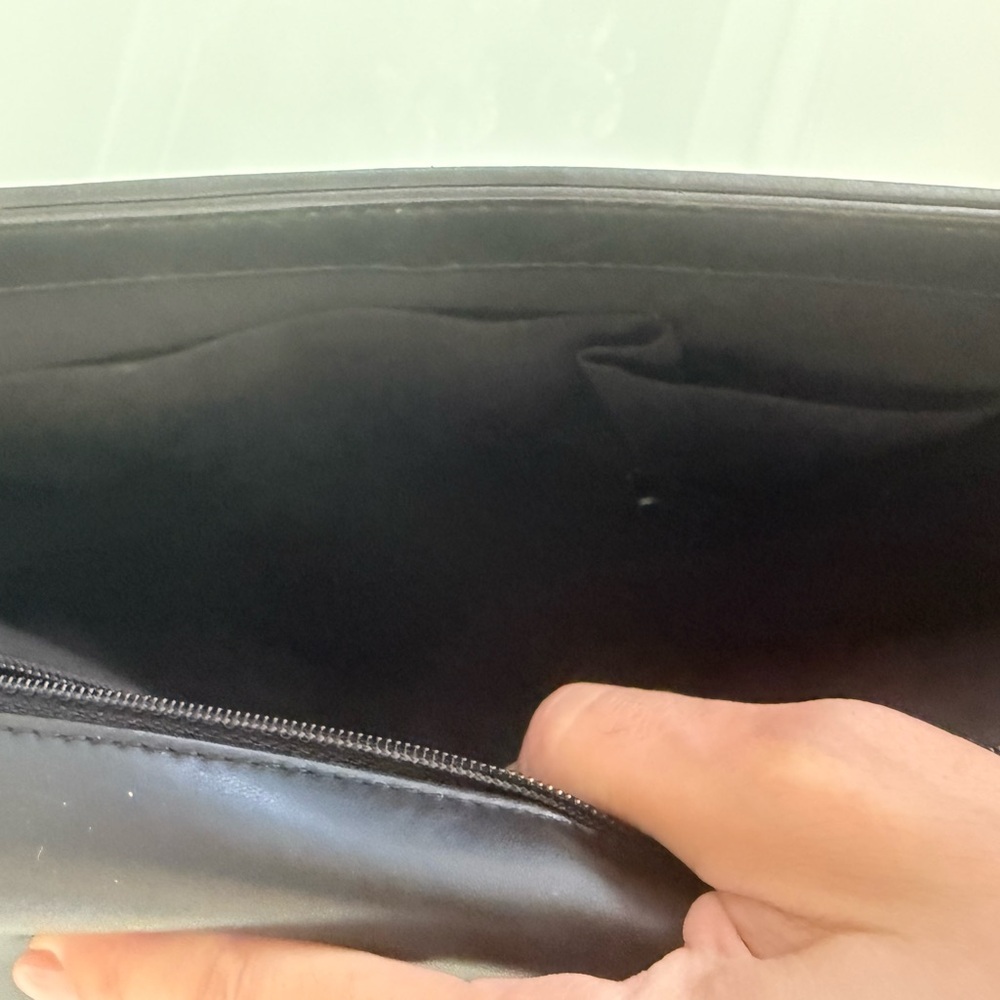 Chanel Black Quilted Crossbody Bag XL - Picture 9 of 16